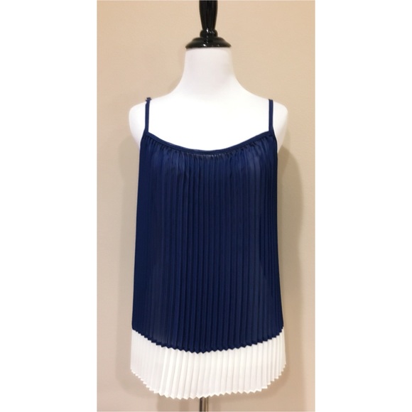 Accordion Pleated Navy & Cream Swing Cami Tank Top - Picture 1 of 2